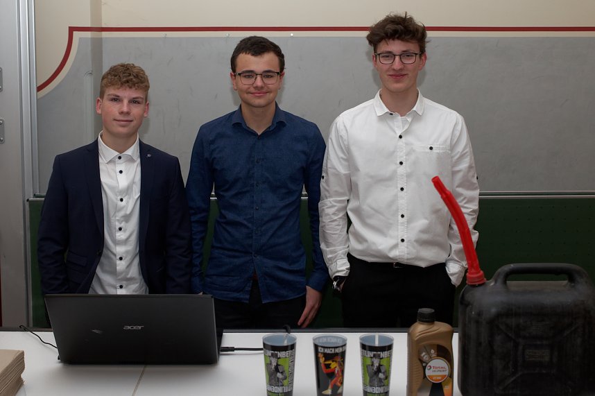 Herder-Gymasiasten verteidigen ihre Seminararbeiten