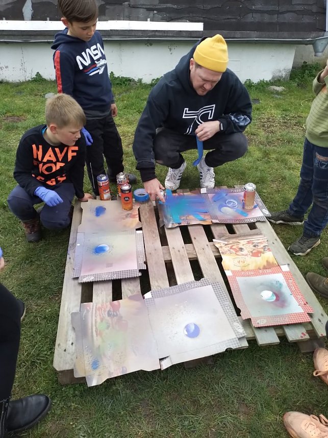 K&uuml;nstlerische Graffiti-Aktion des Jugendzentrums Harztor