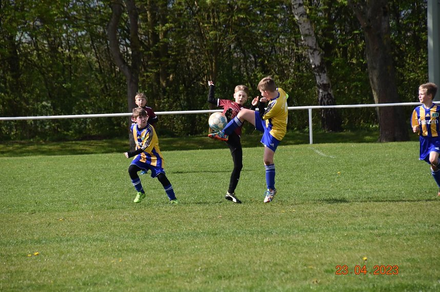 Punktspiel des FSV Wacker 90, E 1 in und gg. SpG Urbach, E 1