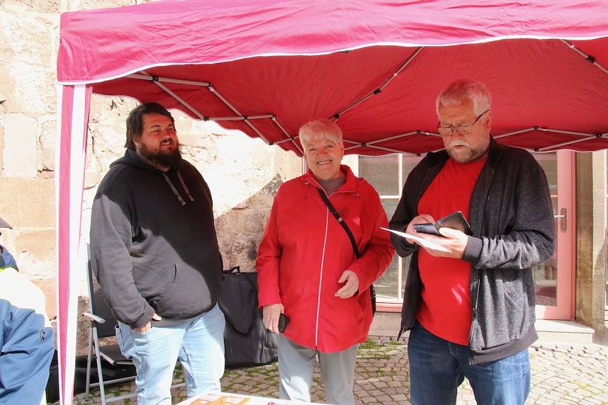 Mai-Kundgebung auf dem Nordh&auml;user Rathausplatz