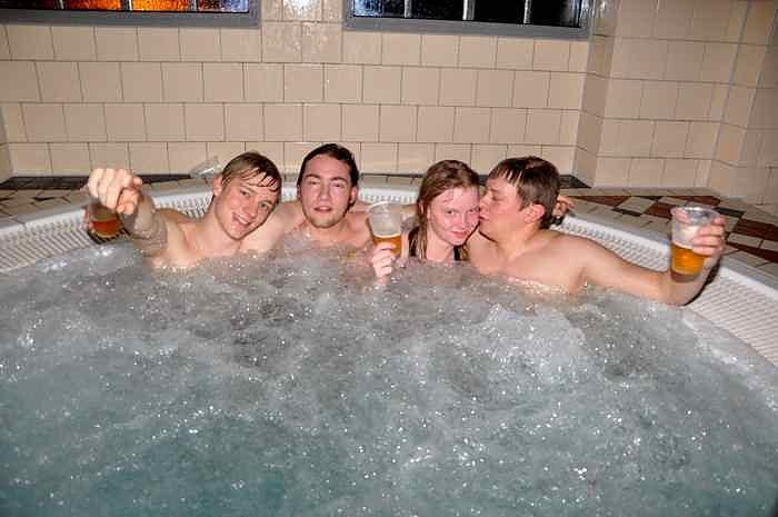 Semesteranfangsparty im Badehaus