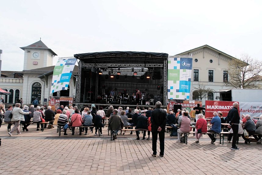 Erster tag des Bahnhofsfestes