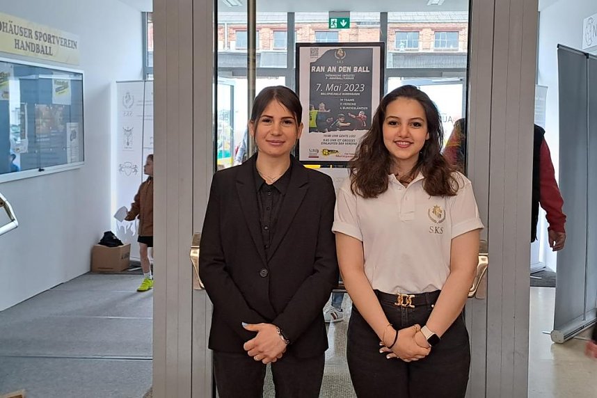 Ran an den Ball in Bildern