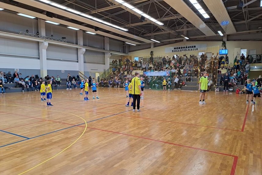 Ran an den Ball in Bildern