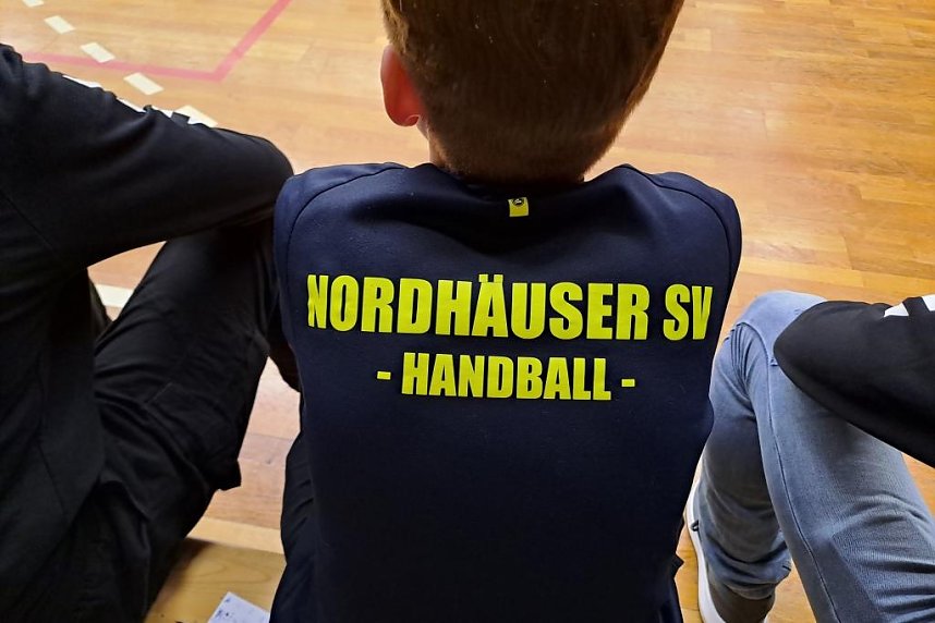 Ran an den Ball in Bildern