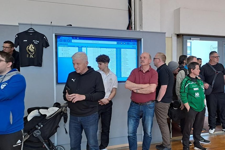 Ran an den Ball in Bildern