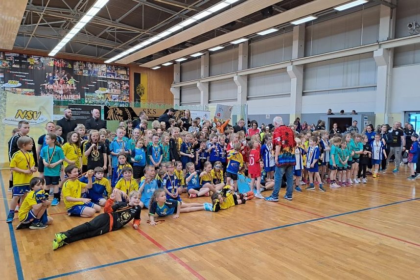 Ran an den Ball in Bildern