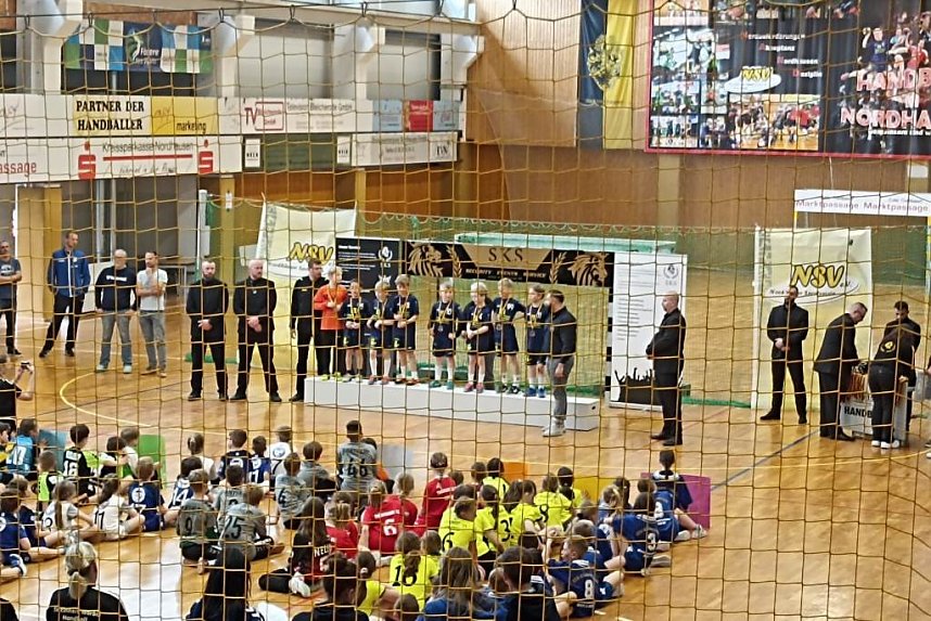 Ran an den Ball in Bildern