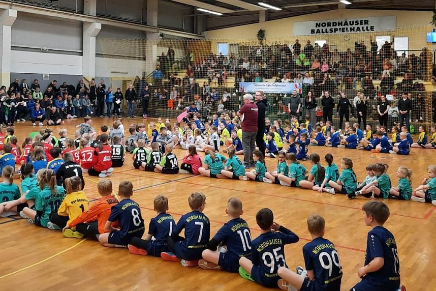 Ran an den Ball in Bildern