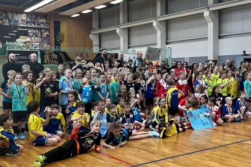 Ran an den Ball in Bildern