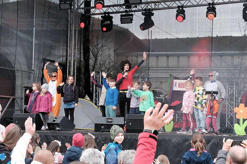Peter Blei unterwegs auf dem Bahnhofsfest