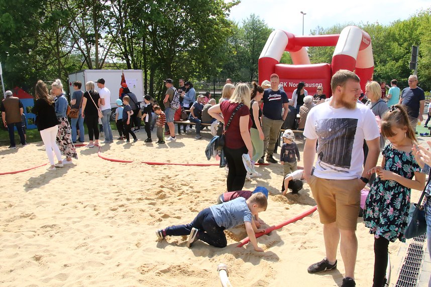 Tag der offenen T&uuml;r bei der neuen Nordh&auml;user Feuerwache