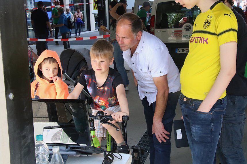 Tag der offenen T&uuml;r bei der neuen Nordh&auml;user Feuerwache