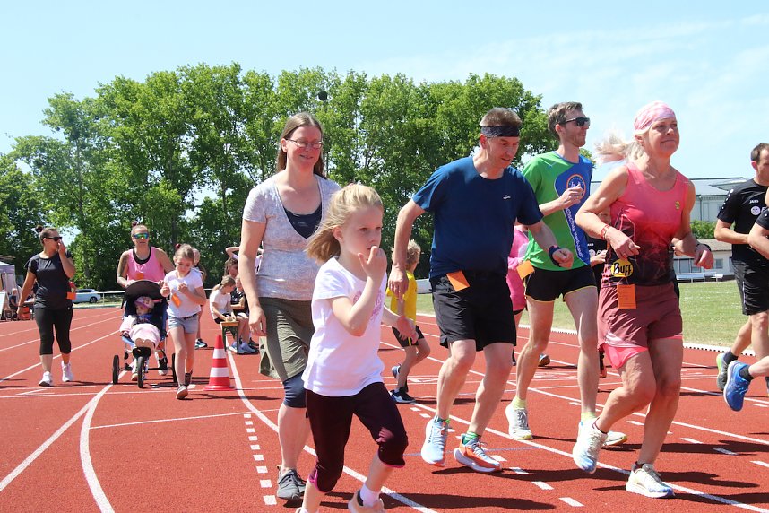 8. Nordh&auml;user Mukolauf auf dem Hohekreuz-Sportplatz