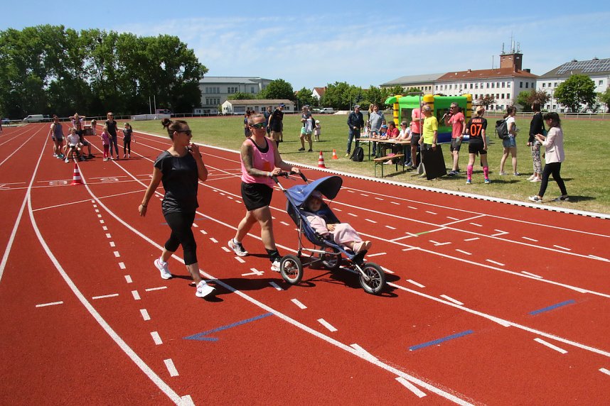 8. Nordh&auml;user Mukolauf auf dem Hohekreuz-Sportplatz