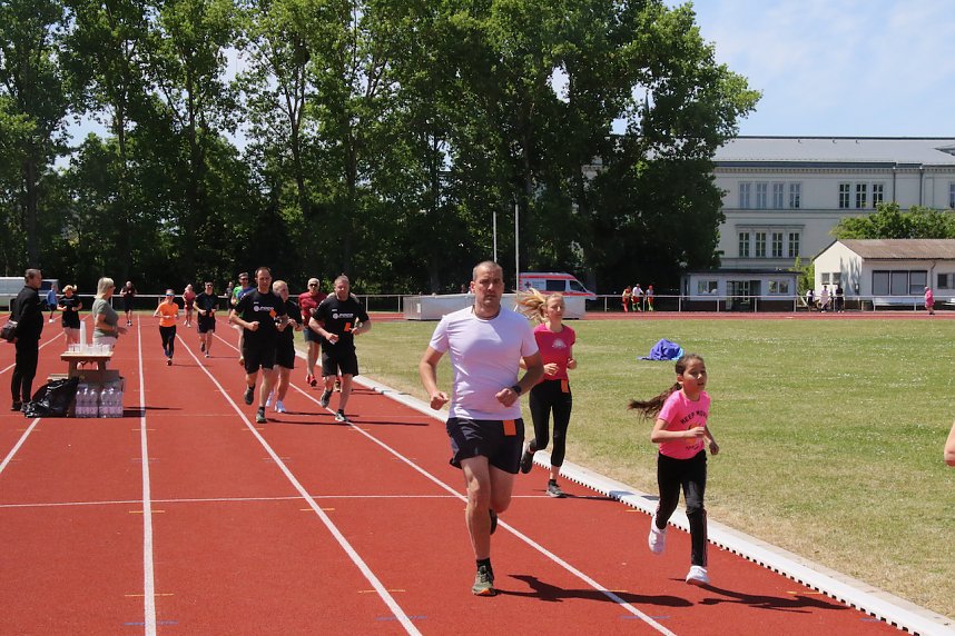 8. Nordh&auml;user Mukolauf auf dem Hohekreuz-Sportplatz