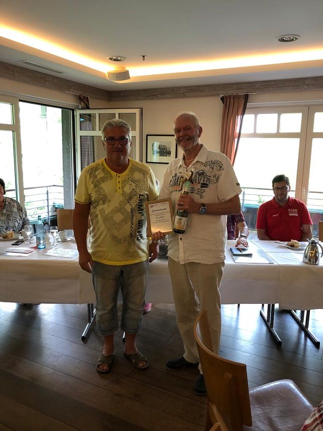 Herzlichen Gl&uuml;ckwunsch zur 10j&auml;hrigen Mitgliedschaft an unser Vereinsvorsitzenden