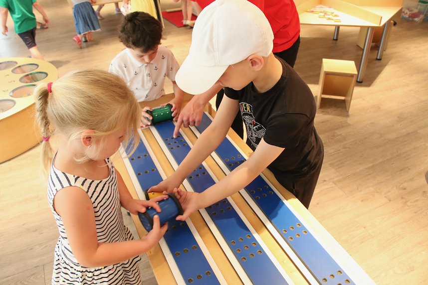 Mini-Mathematikum in der Kreissparkasse