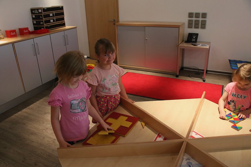 Mini-Mathematikum in der Kreissparkasse