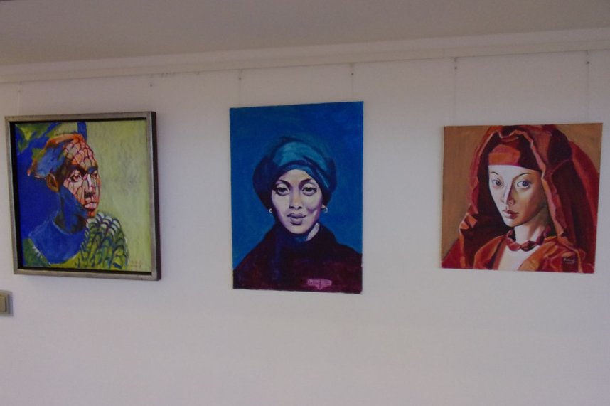 Vernissage in der Kreissparkasse - 30 Acrylbilder von Lutz Bolldorf sind derzeit zu sehen