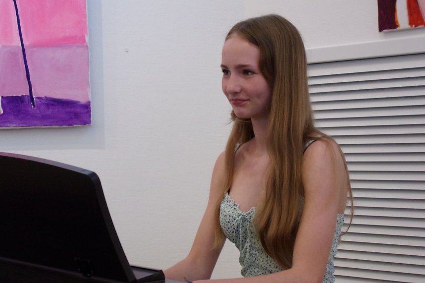 Vernissage in der Kreissparkasse - 30 Acrylbilder von Lutz Bolldorf sind derzeit zu sehen