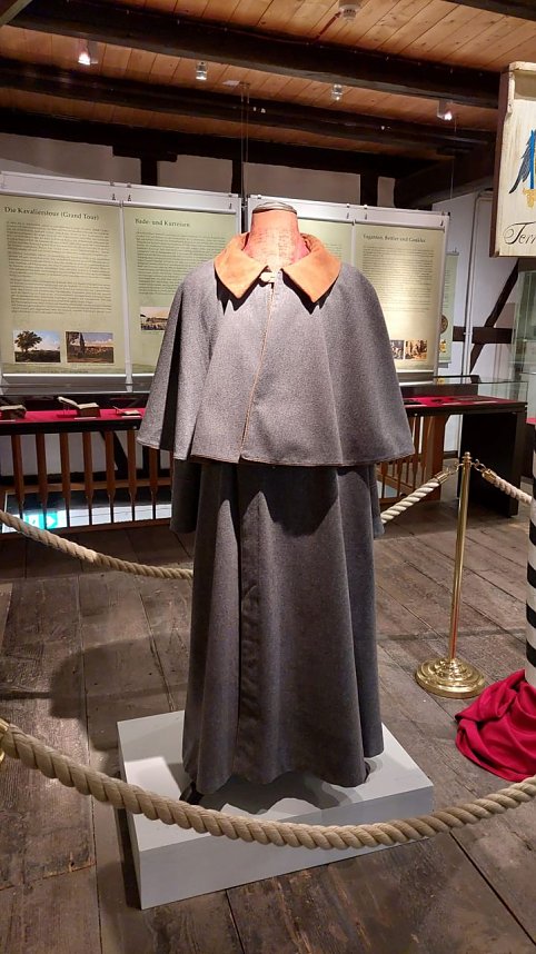 Reisen um 1800: Goethes Reisemantel (Replik)