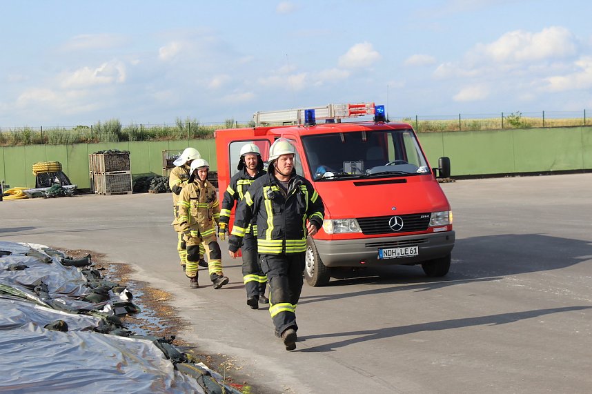 Feuerwehr&uuml;bung an der Biomethananlage in Bielen