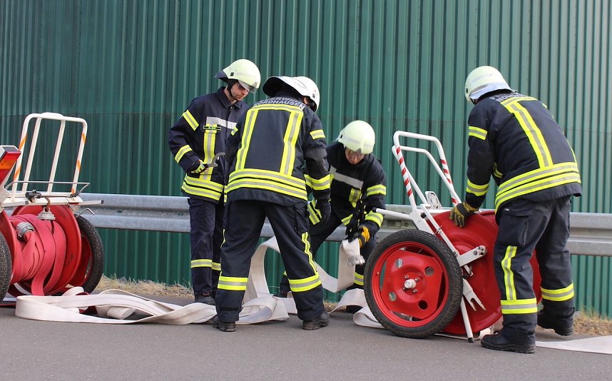 Feuerwehr&uuml;bung an der Biomethananlage in Bielen