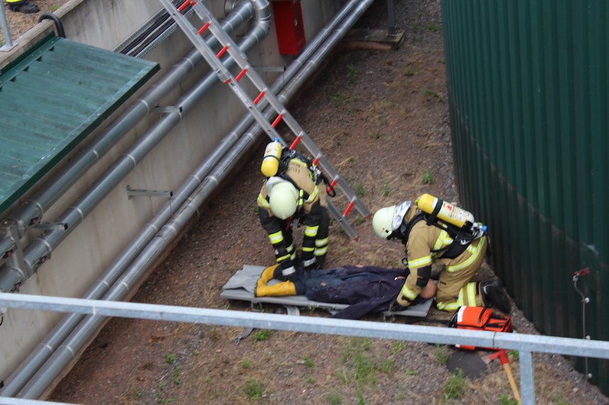Feuerwehr&uuml;bung an der Biomethananlage in Bielen