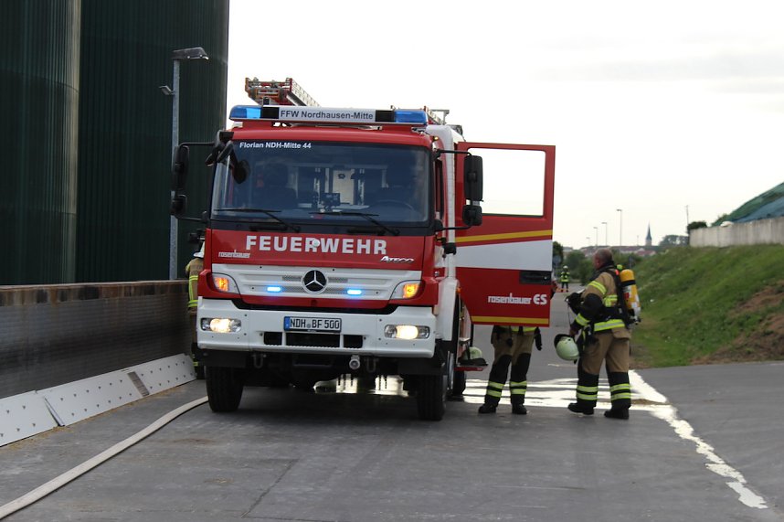 Feuerwehr&uuml;bung an der Biomethananlage in Bielen