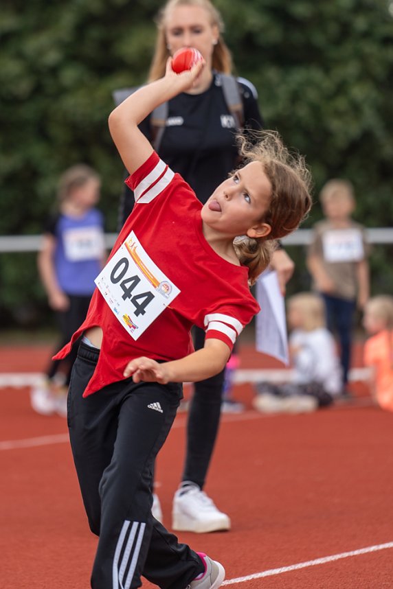Sportabzeichen-Tour des Deutschen Olympischen Sportbundes macht Halt in Nordhausen