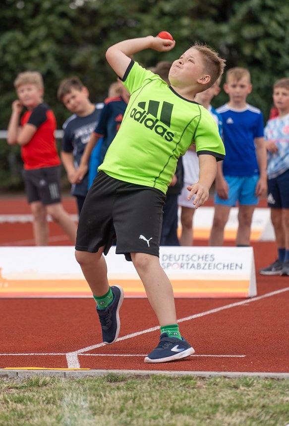 Sportabzeichen-Tour des Deutschen Olympischen Sportbundes macht Halt in Nordhausen