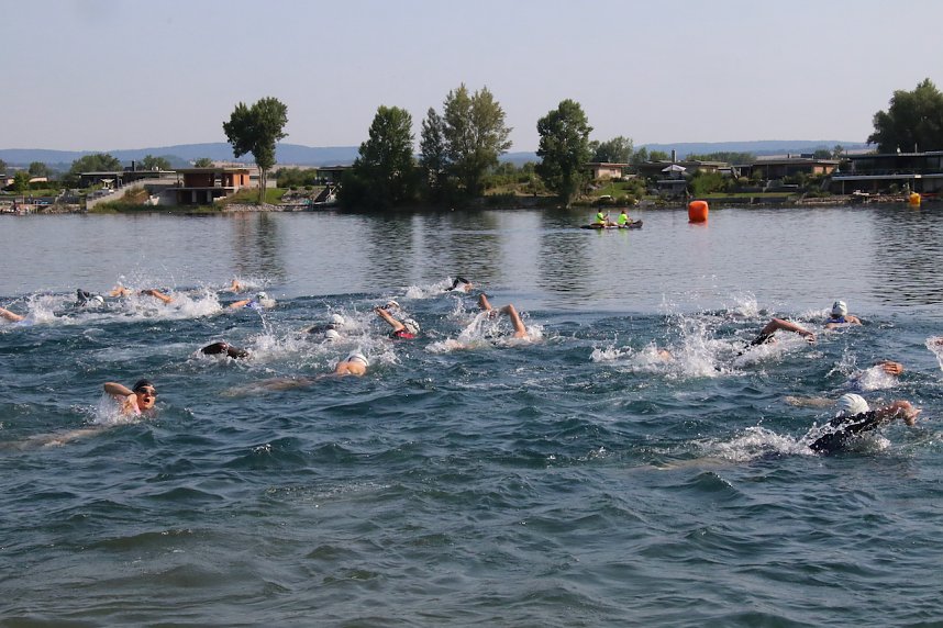 Die ersten Wettk&auml;mpfe beim Scheunenhof-Triathlon