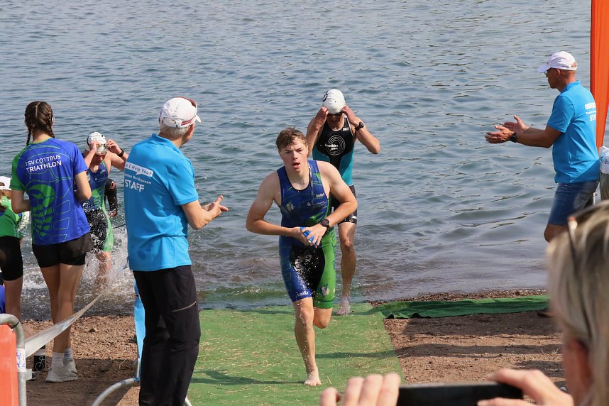 Die ersten Wettk&auml;mpfe beim Scheunenhof-Triathlon
