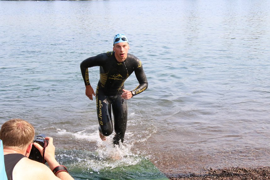 Die ersten Wettk&auml;mpfe beim Scheunenhof-Triathlon