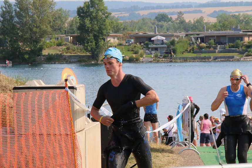 Die ersten Wettk&auml;mpfe beim Scheunenhof-Triathlon