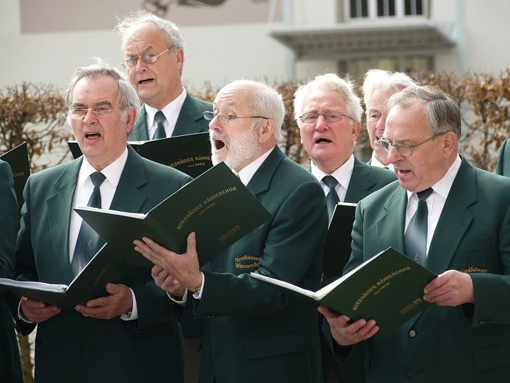 Impressionen vom Osterfest 2010 auf dem Petersberg