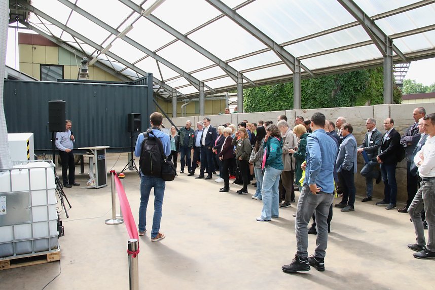 Pyrolyse als Alternative zum Verbrennen - in Bleicherode wurde heute eine Pilotanlage der Hochschule in Betrieb genommen