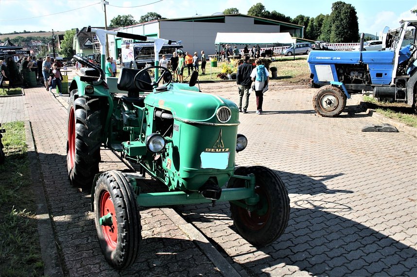 Trecker-Treffen in Badra