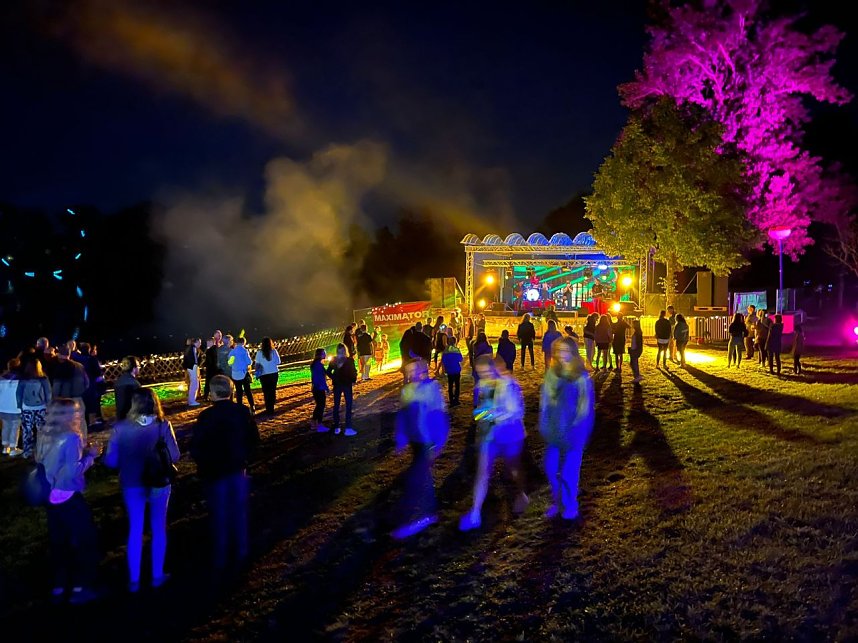 Gro&szlig;es Spektakel am Abend: das Lichterfest