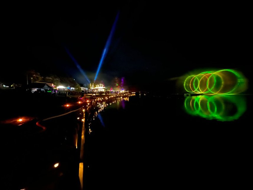 Gro&szlig;es Spektakel am Abend: das Lichterfest