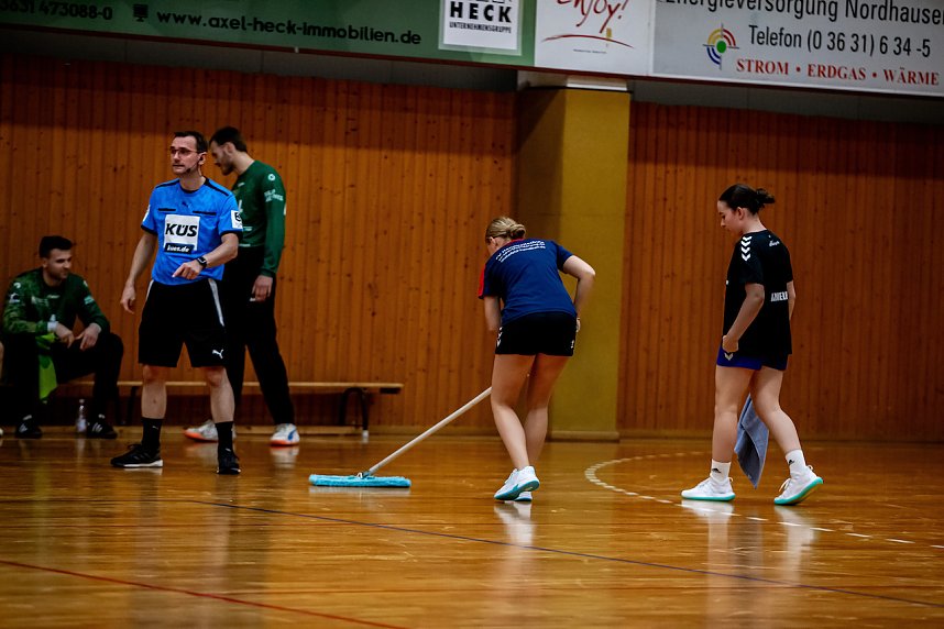 L&uuml;bbecke gegen den HC Elbflorenz in der Ballspielhalle Nordhausen