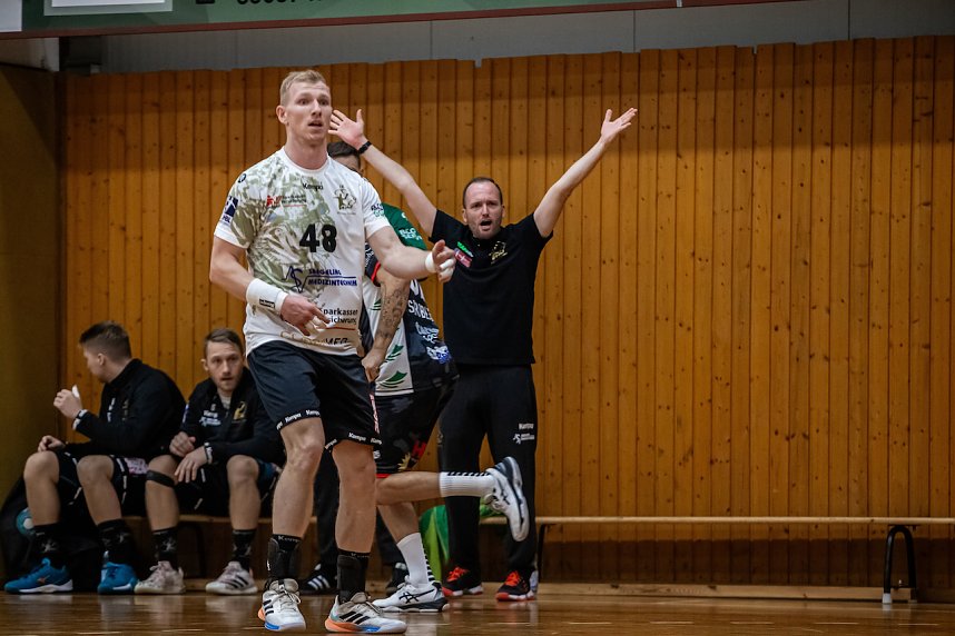 L&uuml;bbecke gegen den HC Elbflorenz in der Ballspielhalle Nordhausen