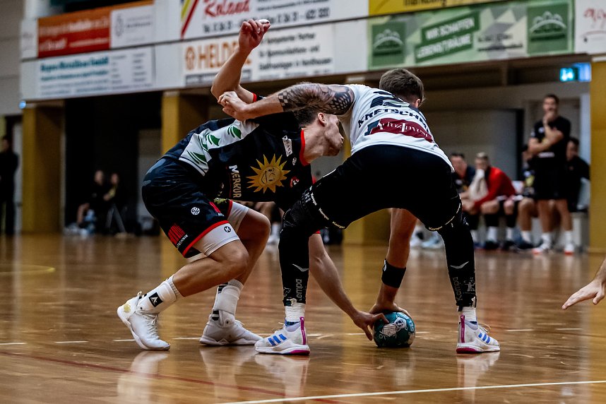 L&uuml;bbecke gegen den HC Elbflorenz in der Ballspielhalle Nordhausen