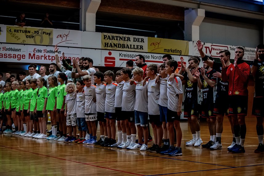 L&uuml;bbecke gegen den HC Elbflorenz in der Ballspielhalle Nordhausen