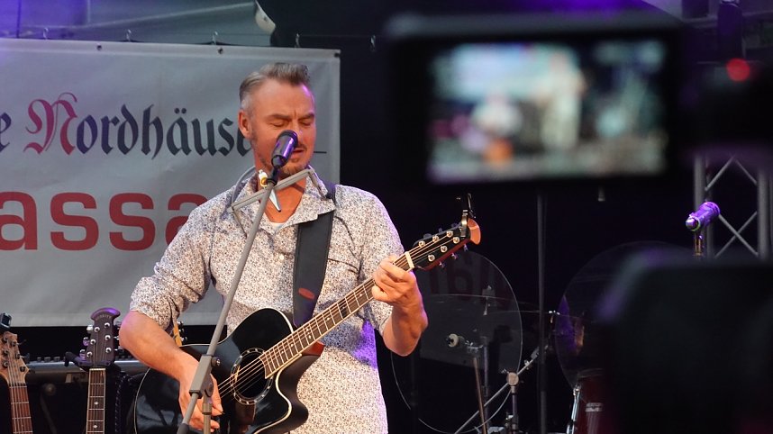 Rock f&uuml;r den Frieden auf dem Parkdeck der Echter Nordh&auml;user Marktpassage