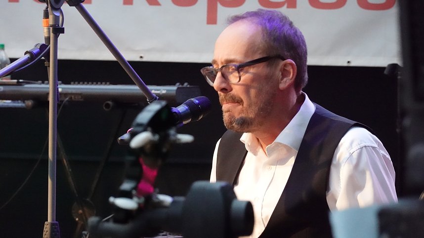 Rock f&uuml;r den Frieden auf dem Parkdeck der Echter Nordh&auml;user Marktpassage