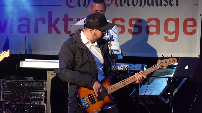 Rock f&uuml;r den Frieden auf dem Parkdeck der Echter Nordh&auml;user Marktpassage