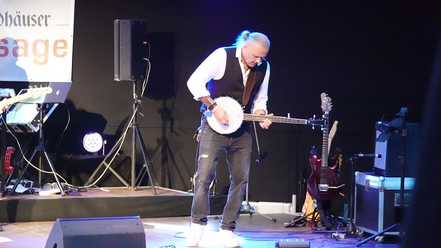 Rock f&uuml;r den Frieden auf dem Parkdeck der Echter Nordh&auml;user Marktpassage
