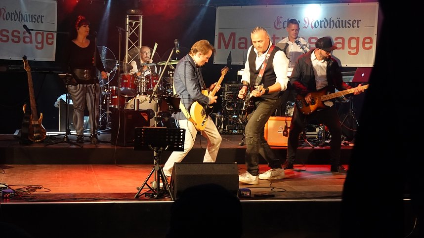 Rock f&uuml;r den Frieden auf dem Parkdeck der Echter Nordh&auml;user Marktpassage